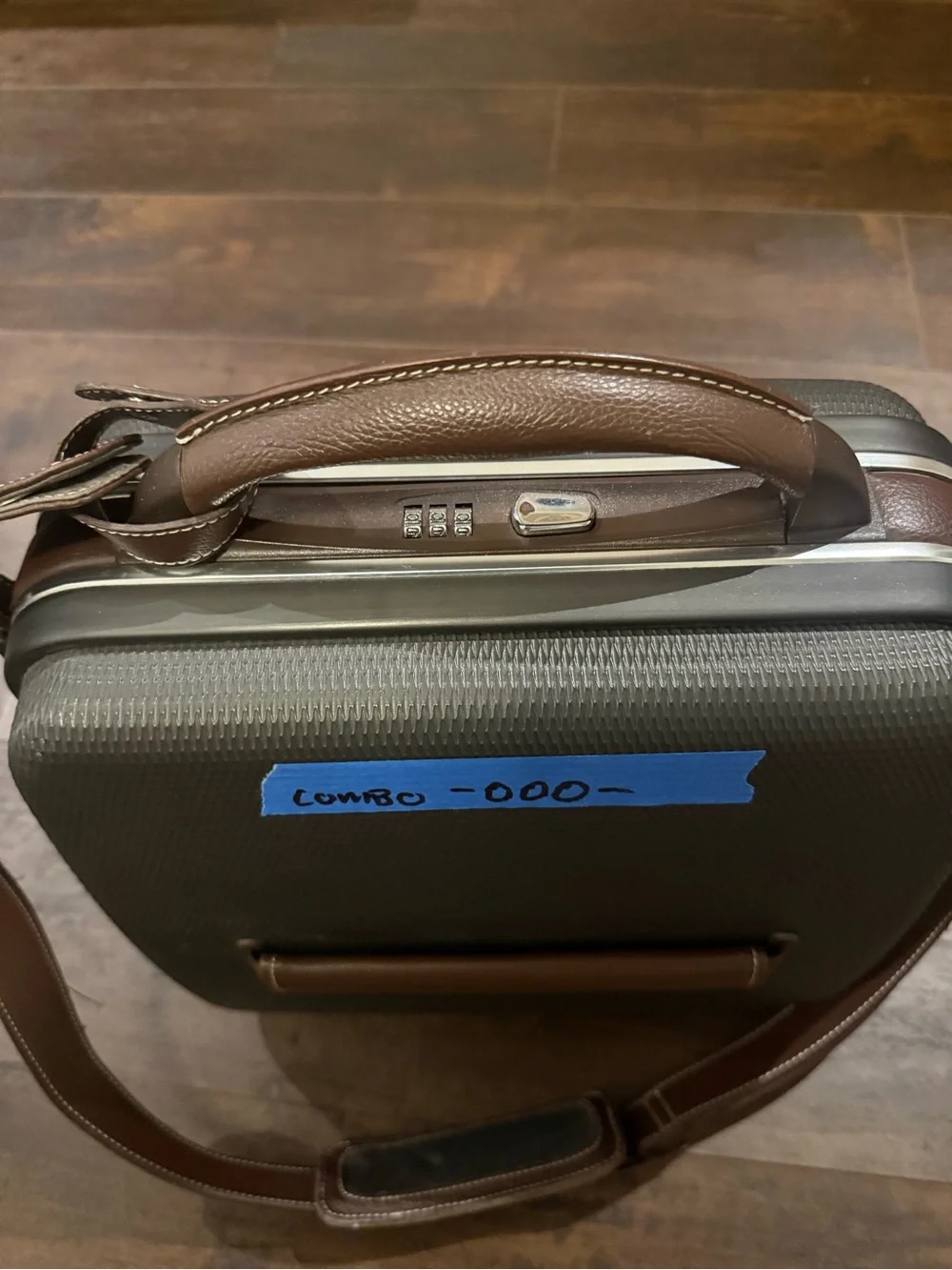 Men's Textured Gray Travel carry over with Brown Leather Strap